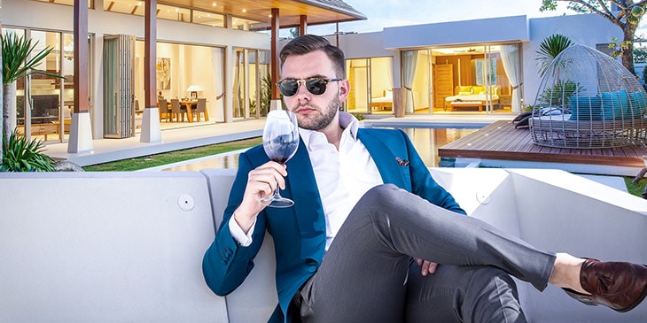luxury real estate agent